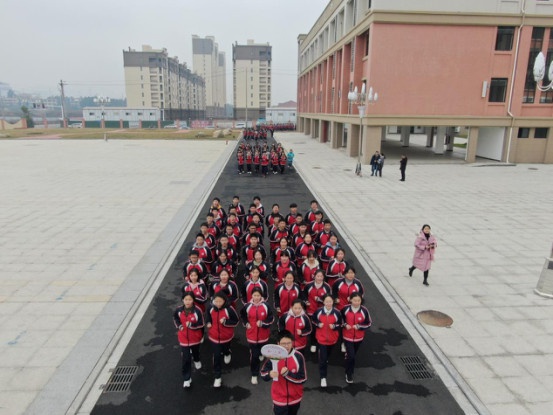 奔跑吧少年！吉安外国语实验学校高中部举行跑操比赛（12月31日）134.jpg